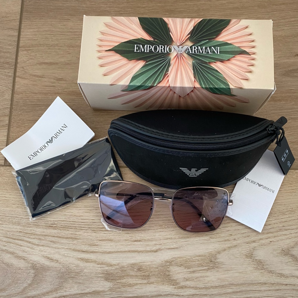 Emporio Armani Sunglasses Shiny Rose Gold NEW IN BOX!